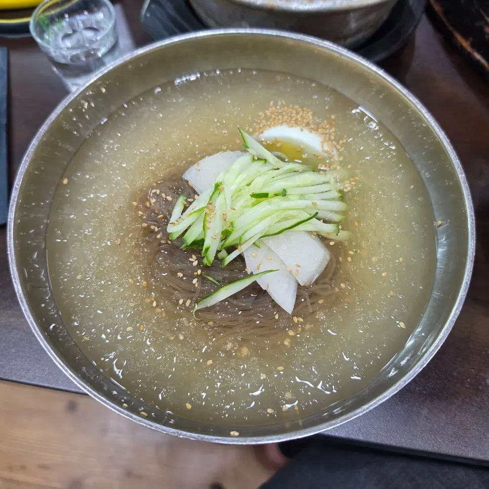 Water cold noodles made with in-house broth