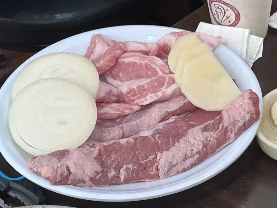 Additional order of pork jowl and skirt meat