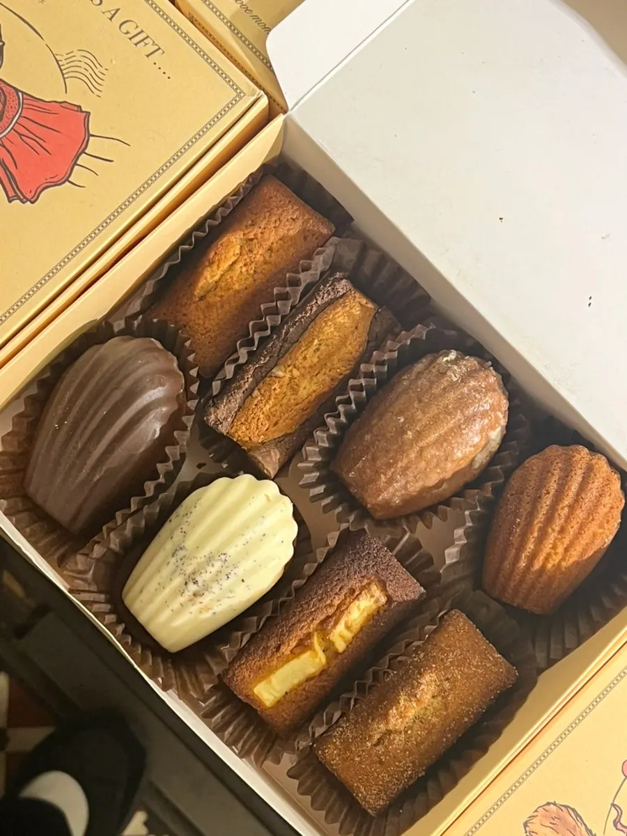 Earl Grey financier dessert
