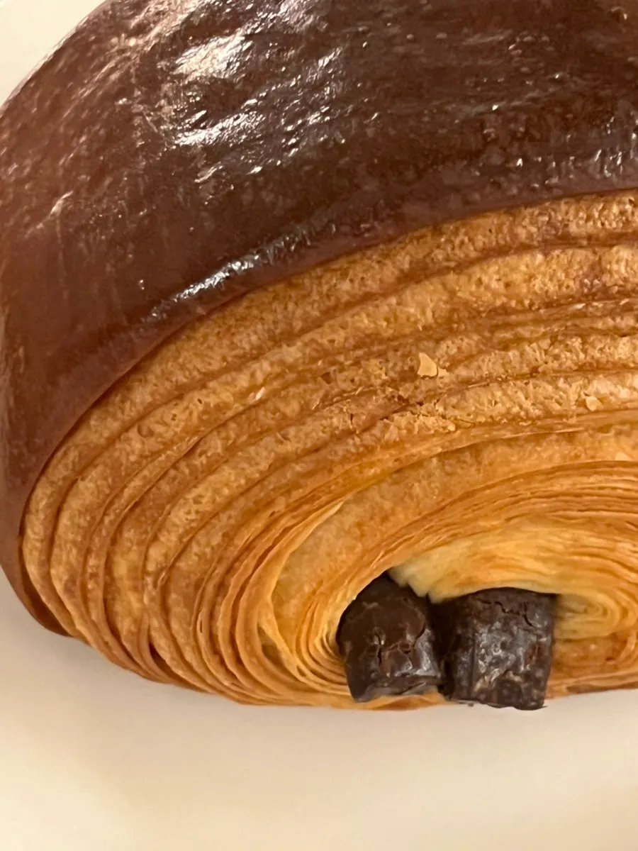 Dojina roll and bakery desserts