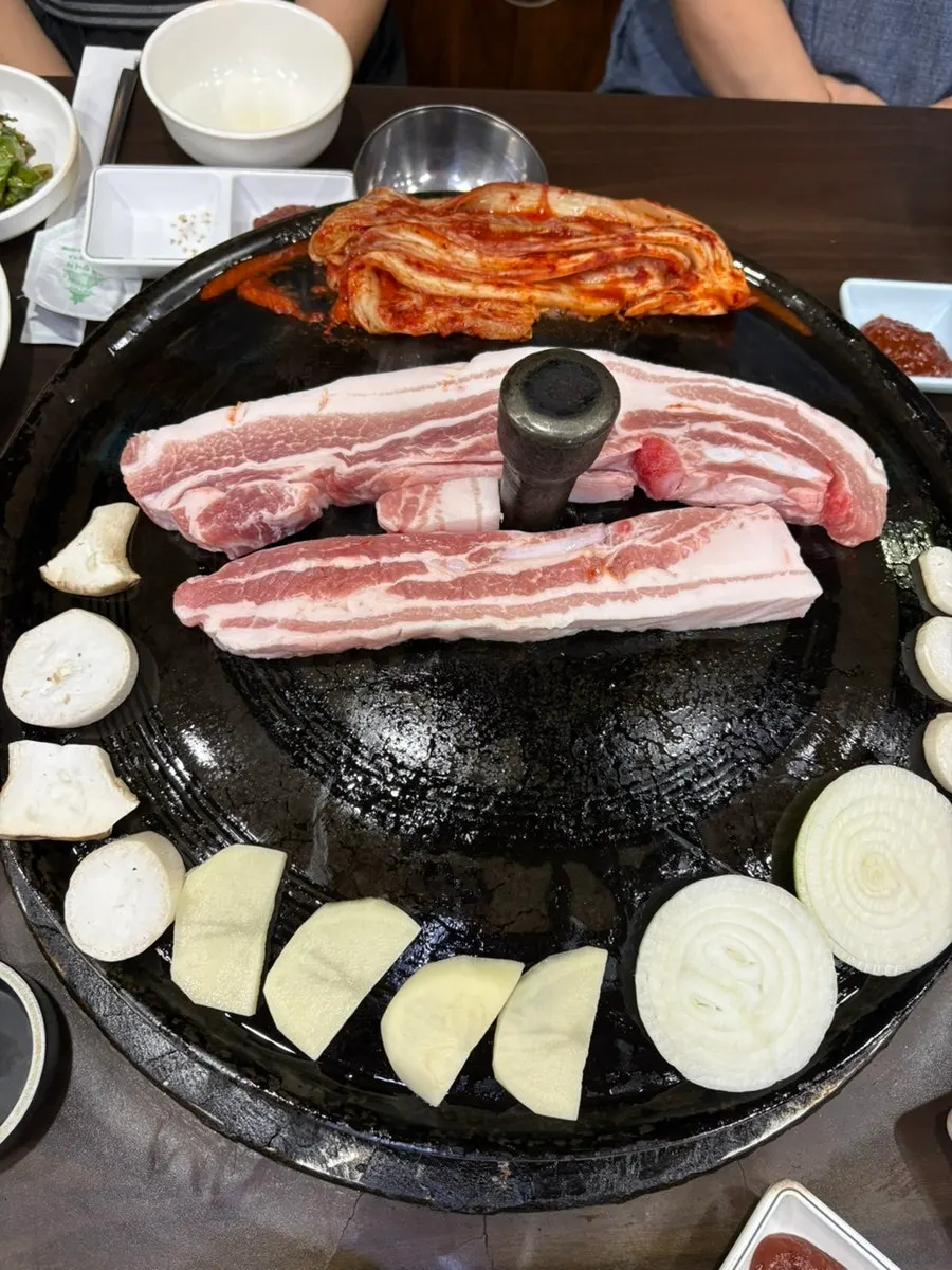 Nicely browned pork belly with grilled kimchi