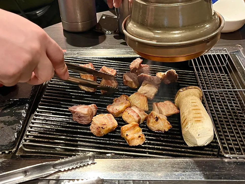 Introduction to Yukseong, a Wangsimni meat restaurant