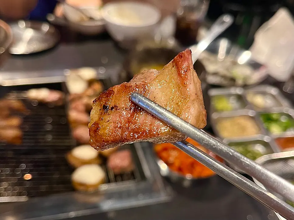 Grilled mushrooms handed over by the staff