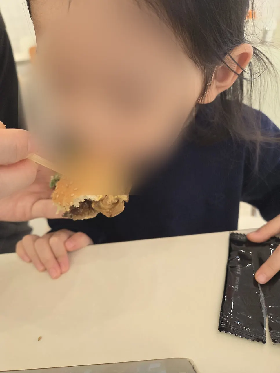 위위버거 테이블 세팅