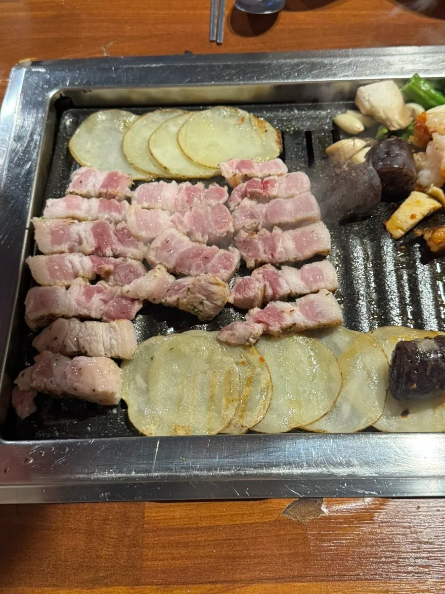 Raw Korean beef daechang, one serving