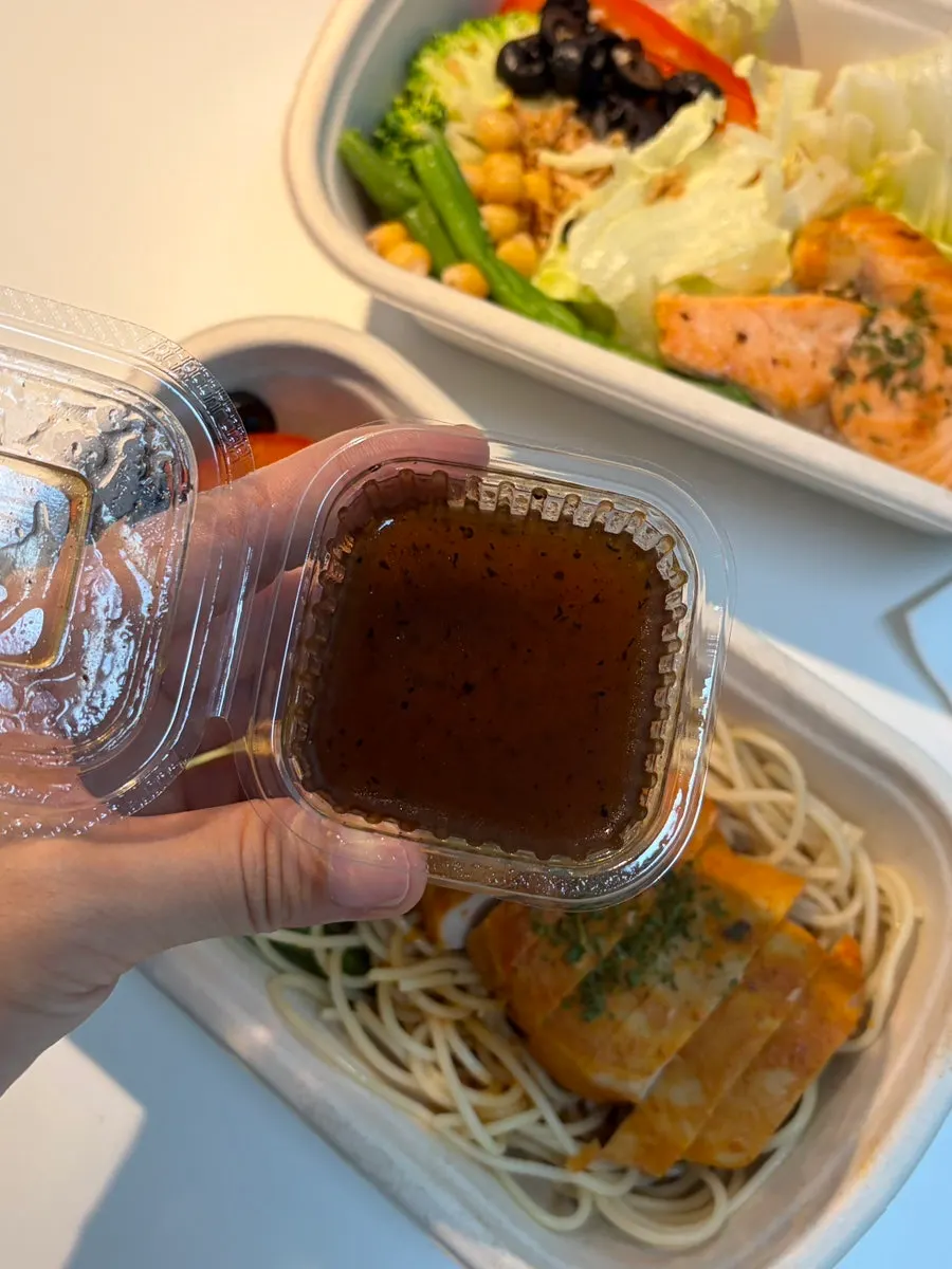 Chicken pasta protein box with standard sauce