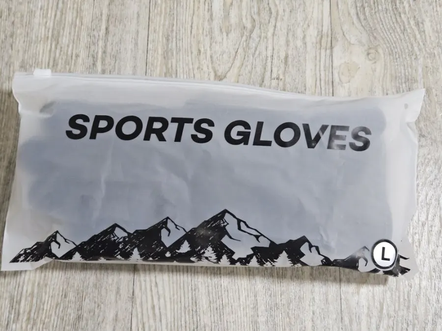 Oneable 3M Thinsulate Ski Gloves being worn