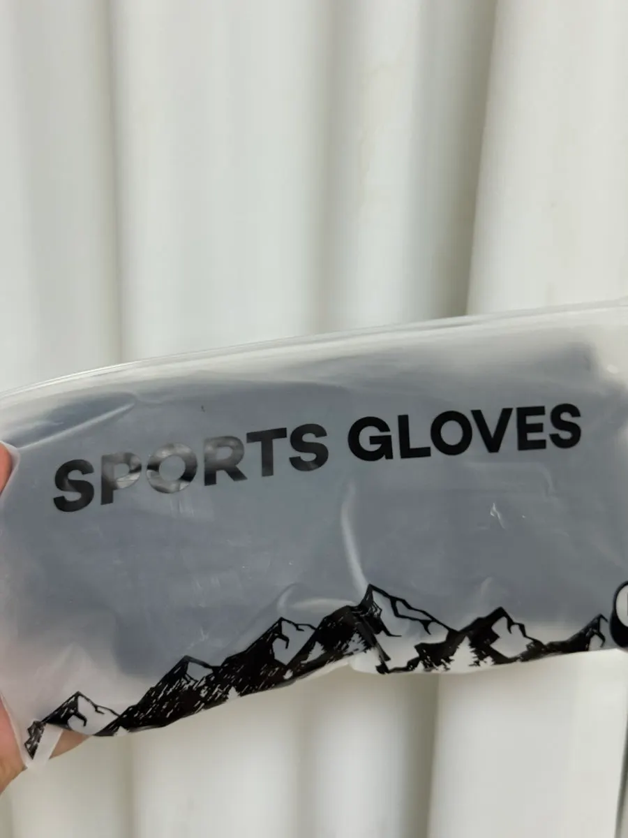 Finger section of winter gloves