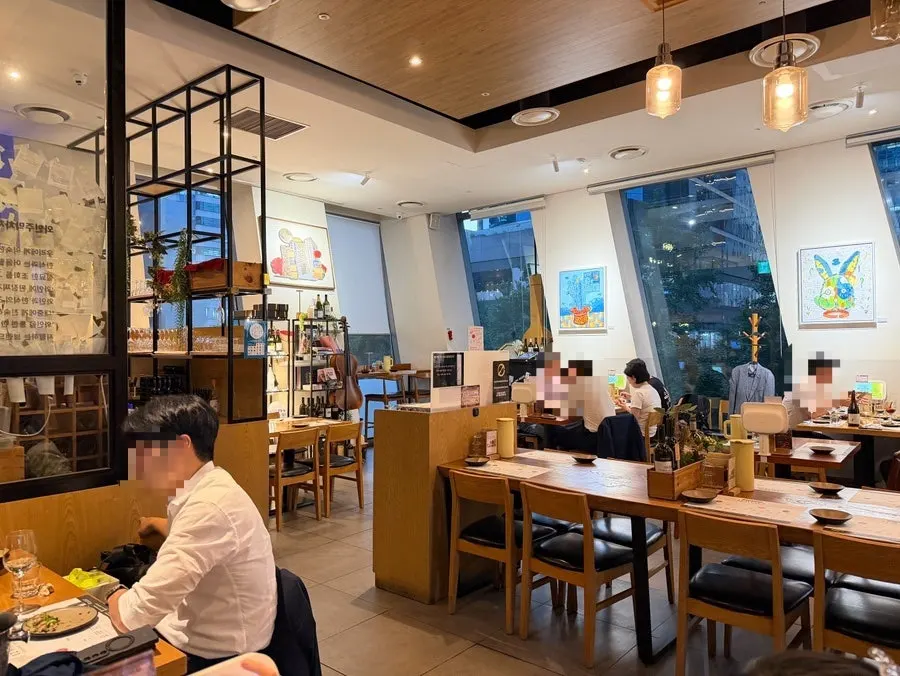 Seating arrangement with modern Korean tavern feel
