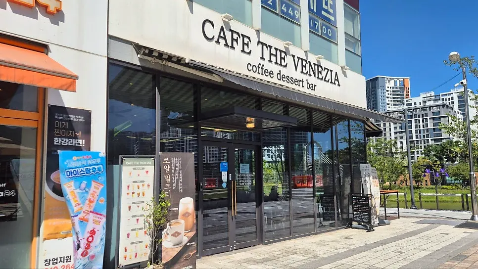 Cafe The Venezia brunch information image