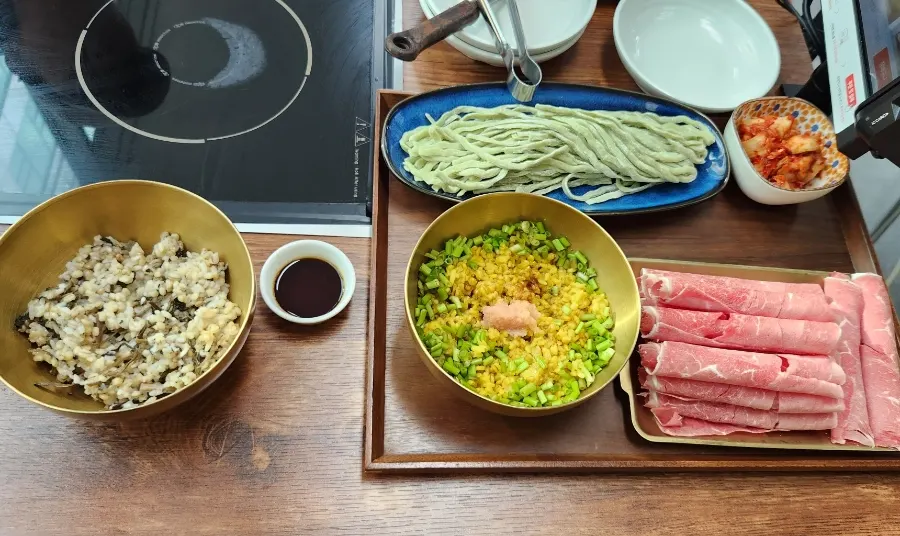 Kalguksu cooking instruction board