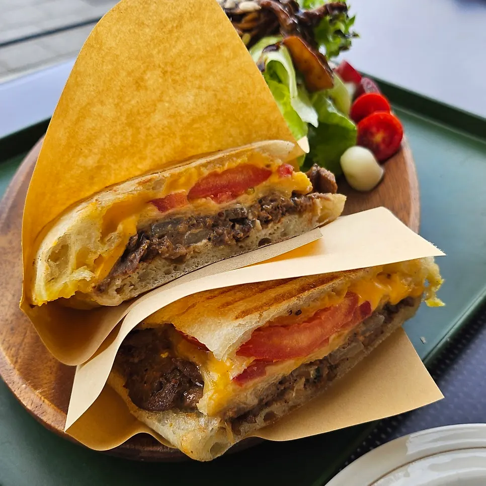 Panini brunch at Cafe The Venezia after a Wirye Waterside Park walk