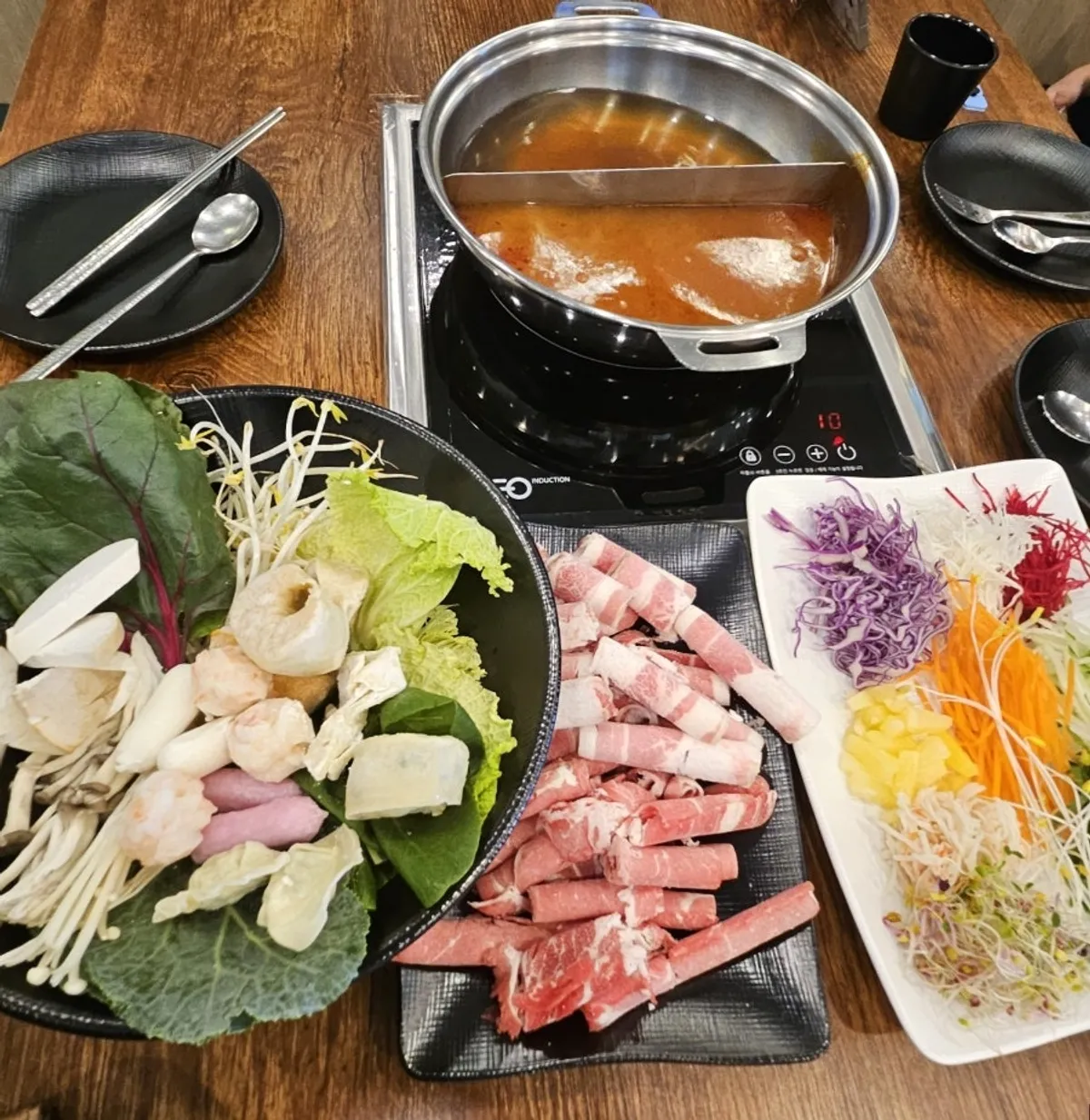 소스와 함께 즐기는 월남쌈