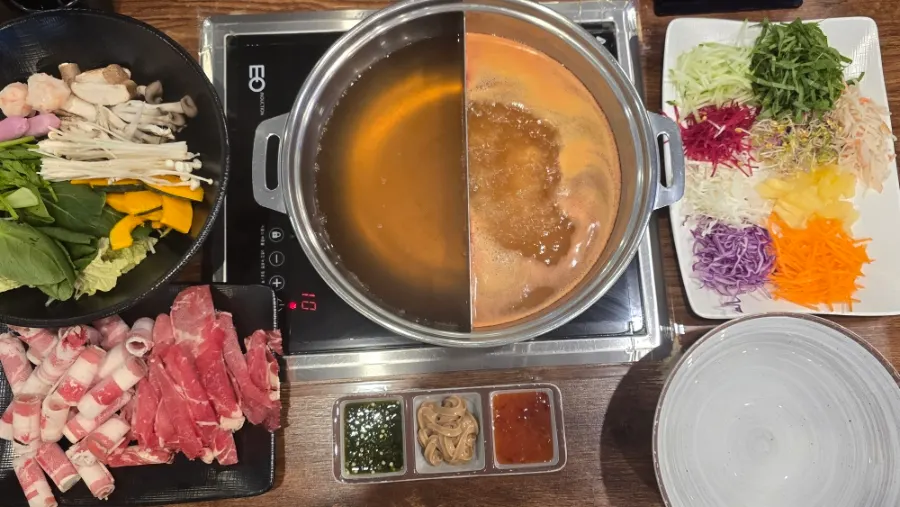 Signature view of Dadam Shabu Shabu & Wolnamssam Wirye Branch