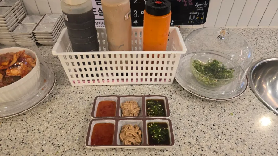 Split-broth shabu-shabu pot