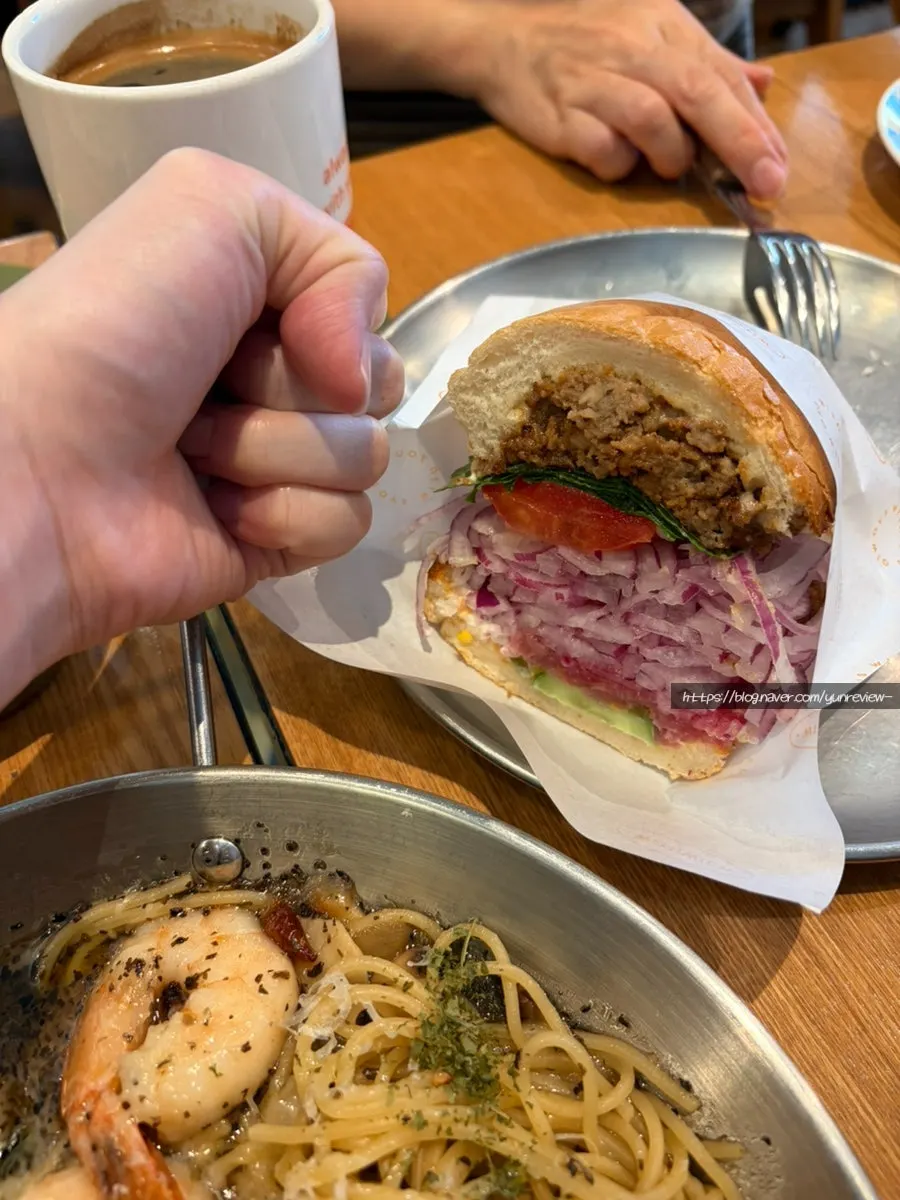 스파이시 깻잎불고기 샌드위치