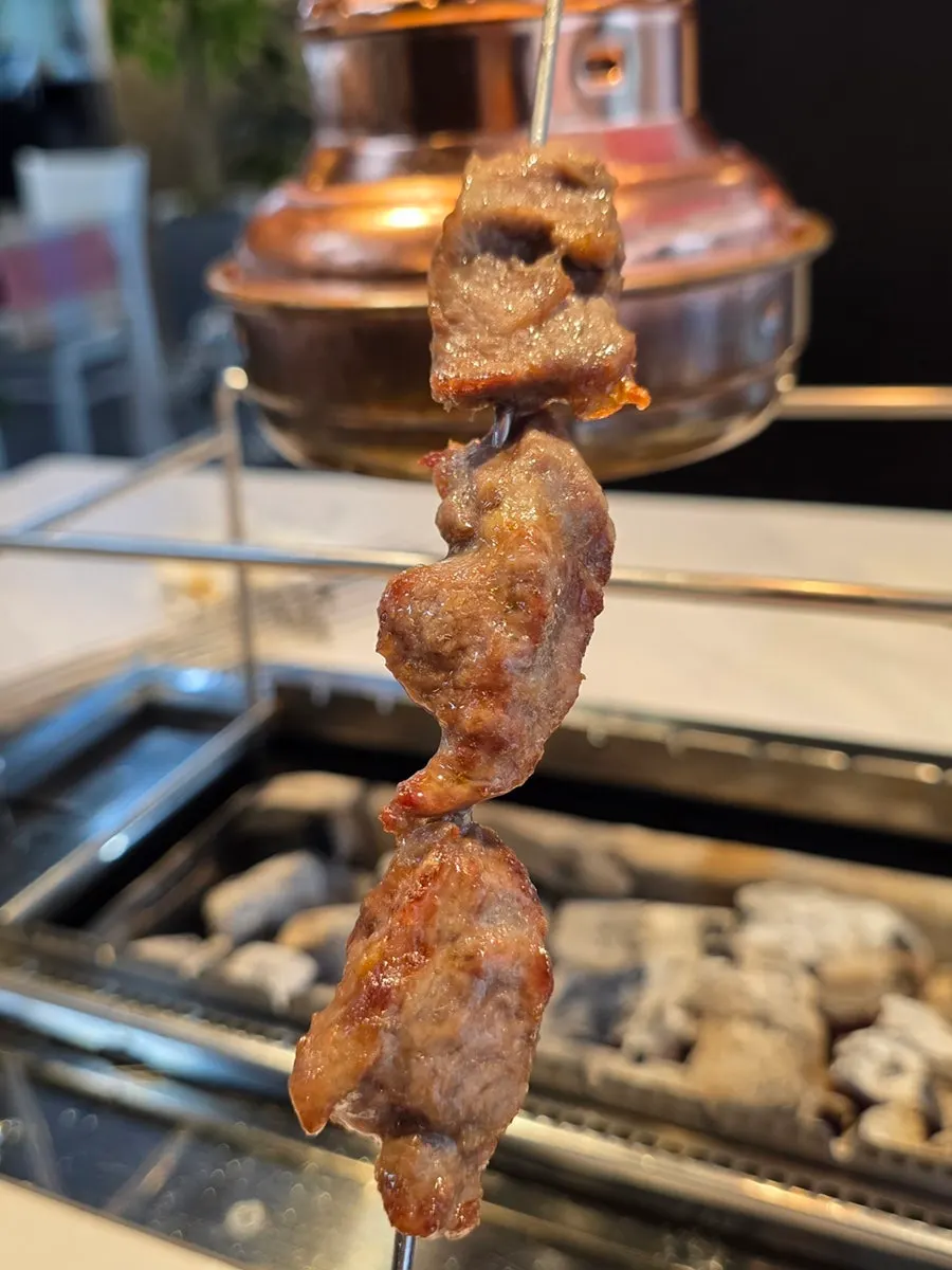 구워진 황등심꼬치