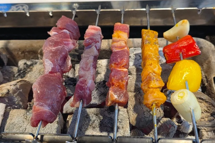갈릭카레 양꼬치 가로 사진