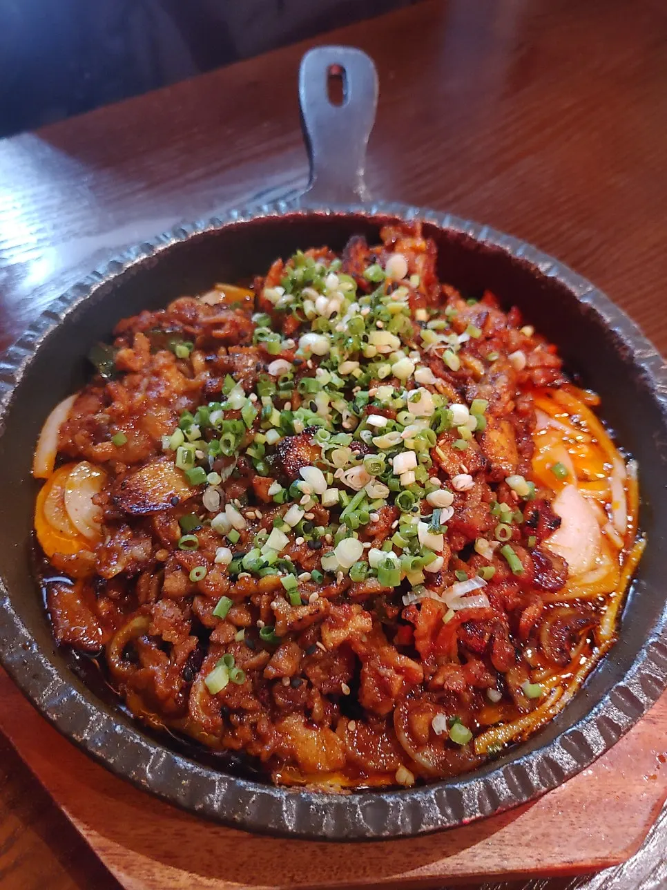 오돌오돌한 식감의 오돌뼈 클로즈업