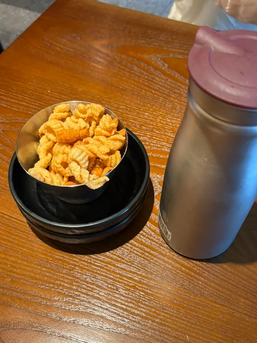 Basic snack of three types of crackers