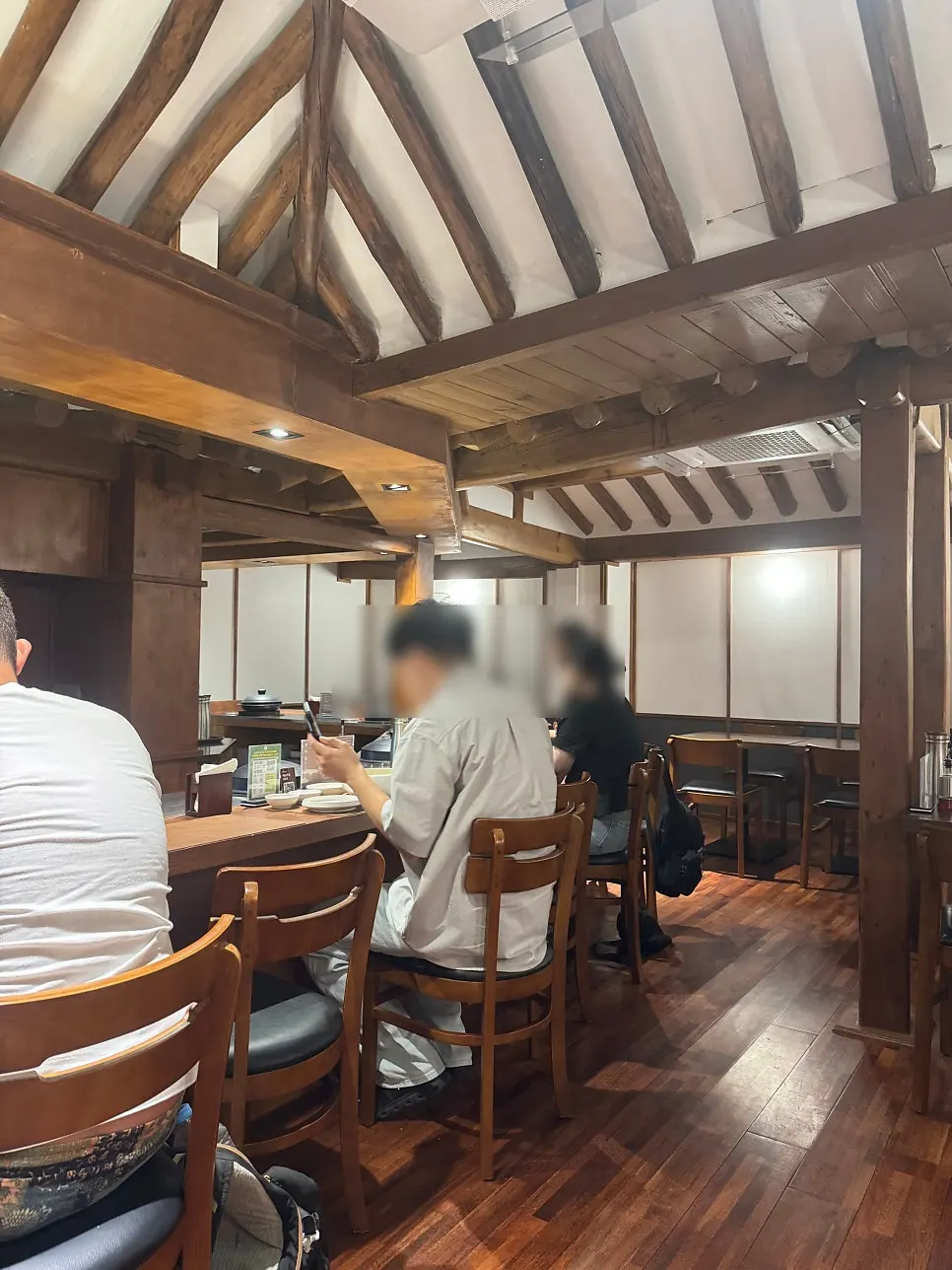 Interior seating at Wolhadong with lunchtime diners
