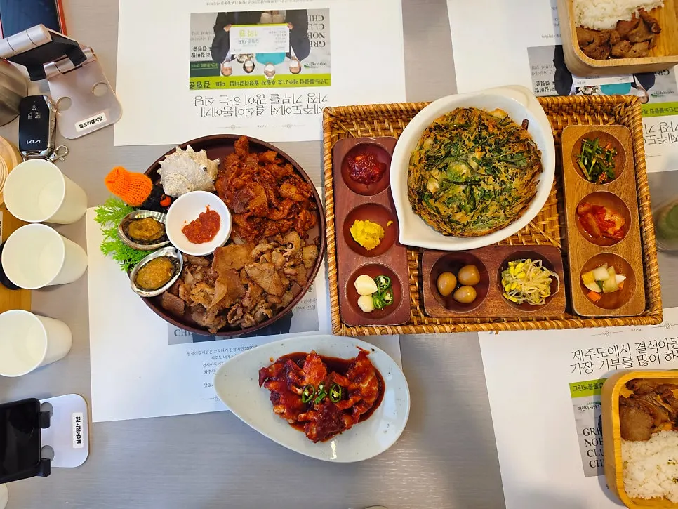 Full table spread for two of the B Set at Woljeongri Galbibap