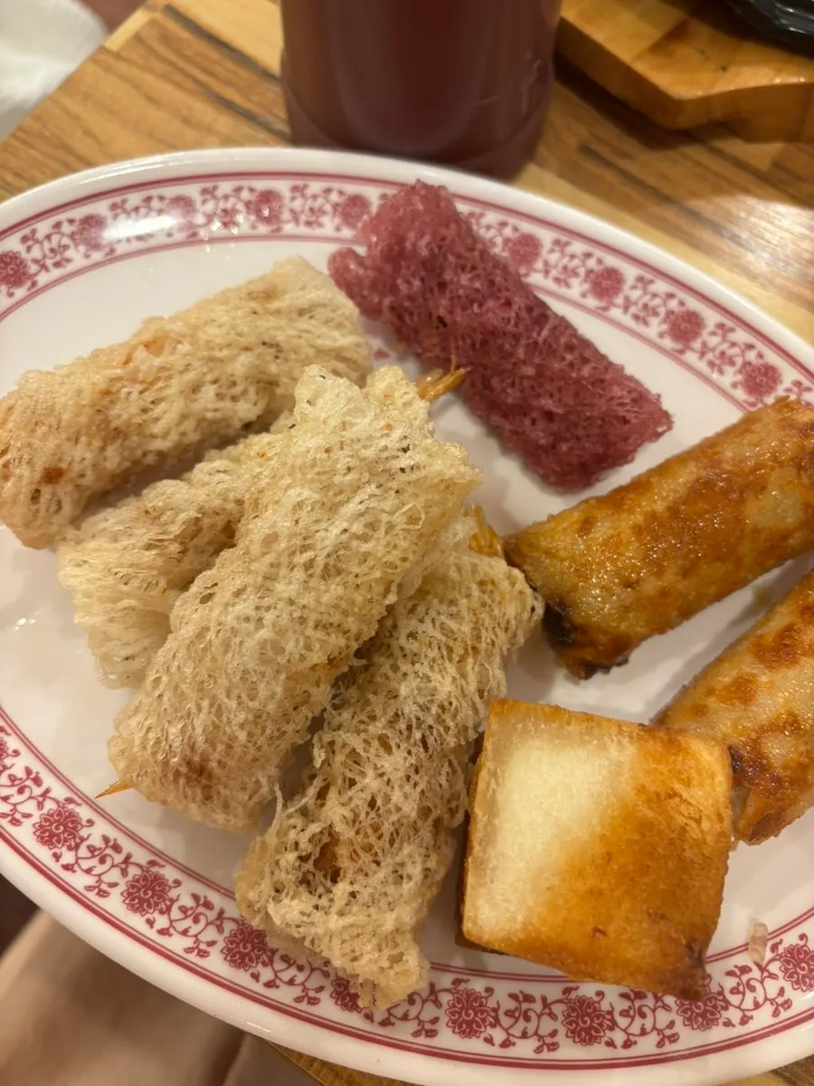Mixed cha gio side dish at Wolmidang