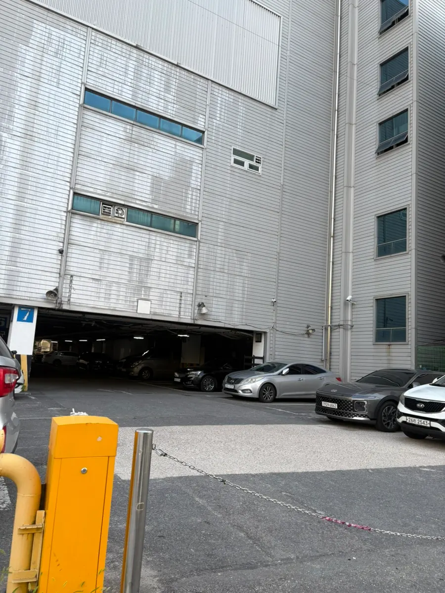 전남대 후문 우치로 월미당 매장 입구