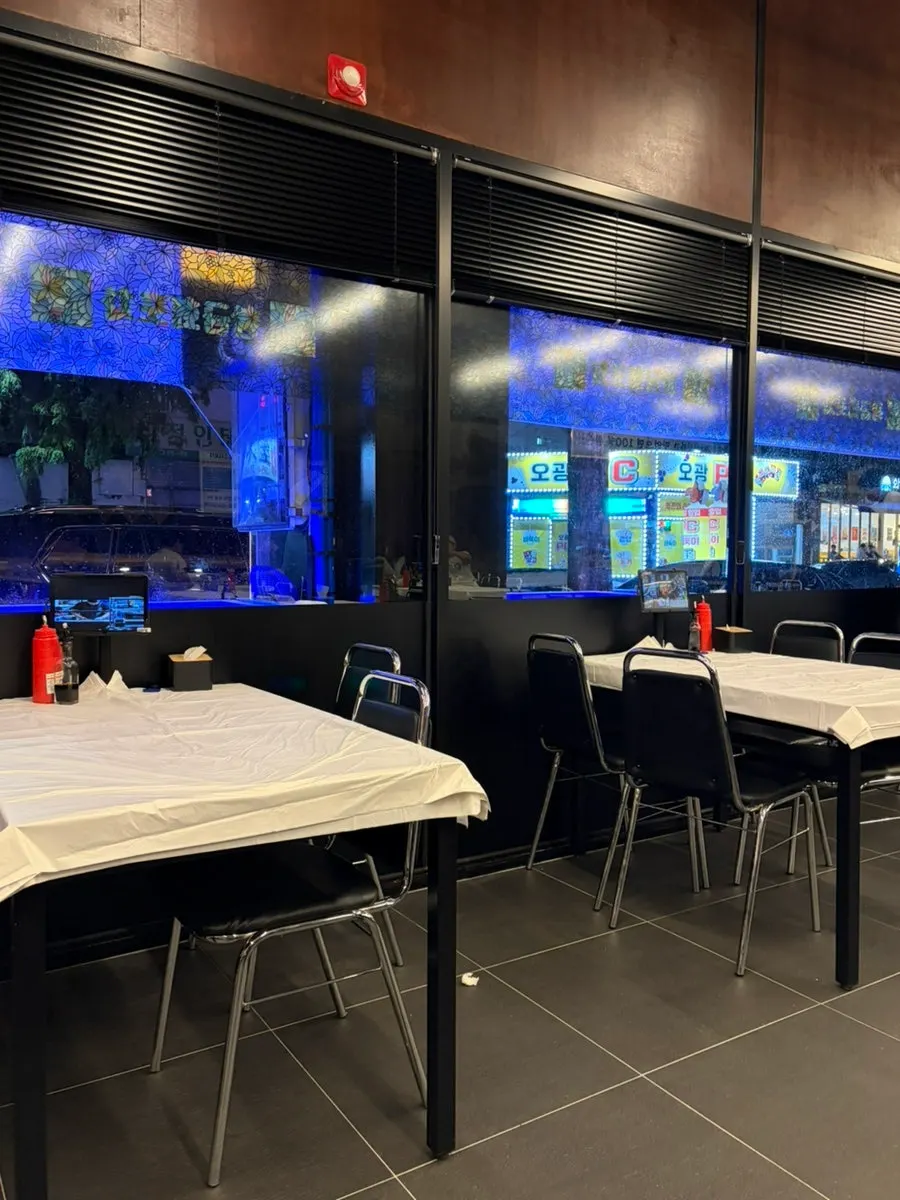 Tables arranged with generous spacing
