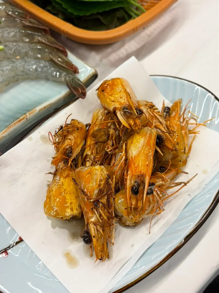 Crispy butter-fried shrimp heads