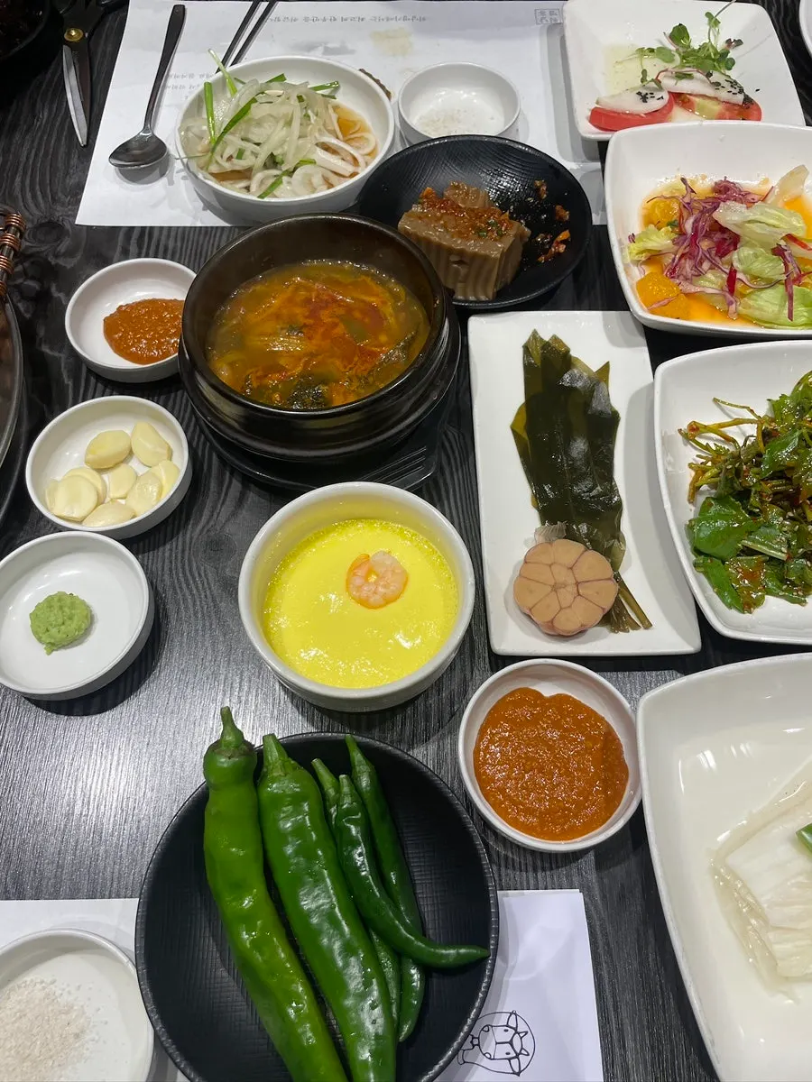 A bowl of hanwoo soup served with the meal