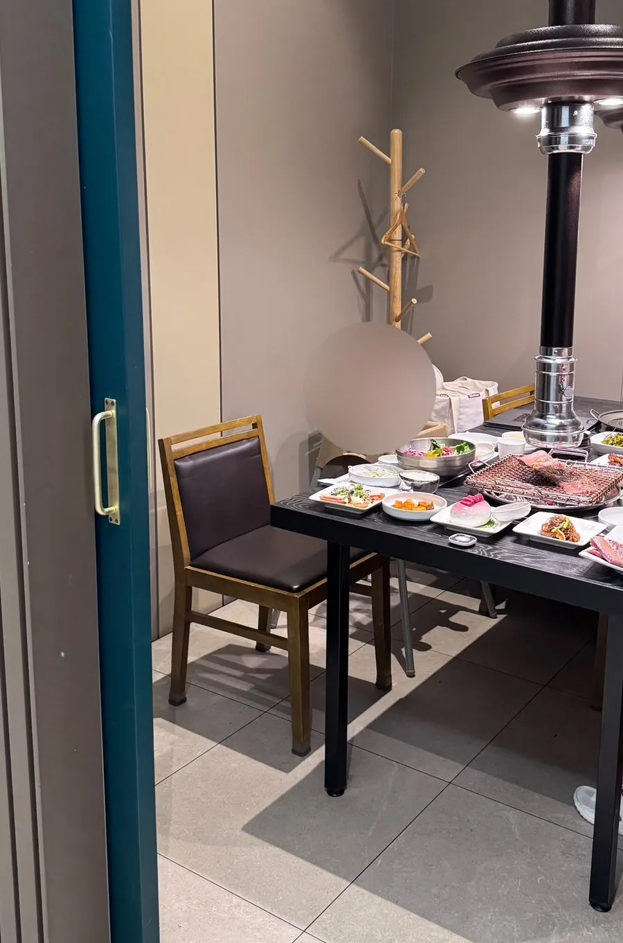 Interior of a private room at Worang Myeongga Daejeon Doan Branch