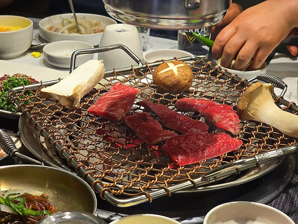 양파간장에 찍은 한우 고기