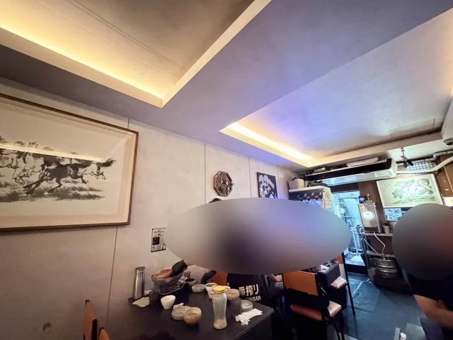 워낭 사당본점 테이블석 전경