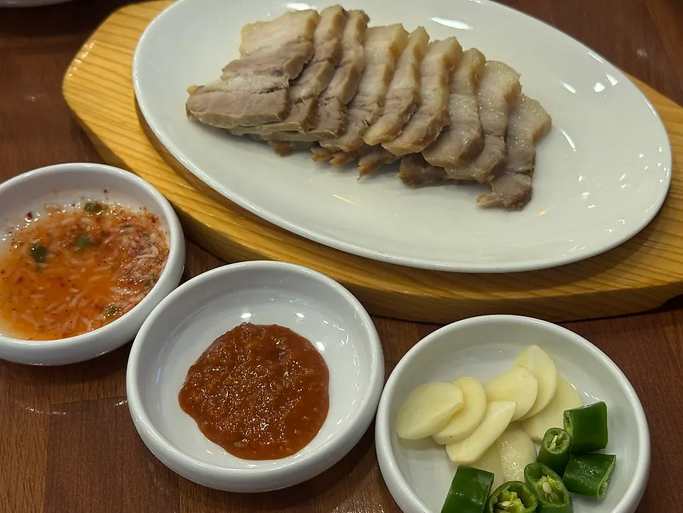 Half plate of thickly sliced suyuk