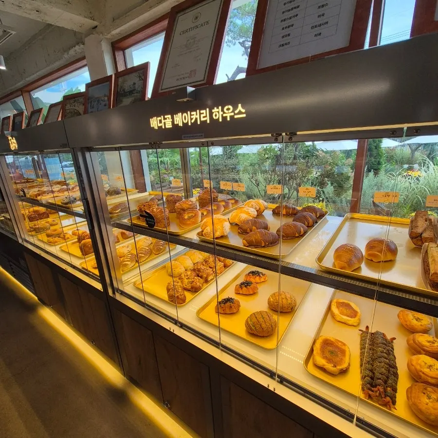 Cakes and desserts on display