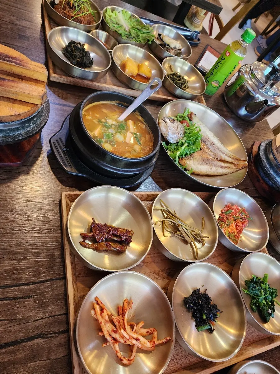 Components of a 12-side-dish Korean set meal