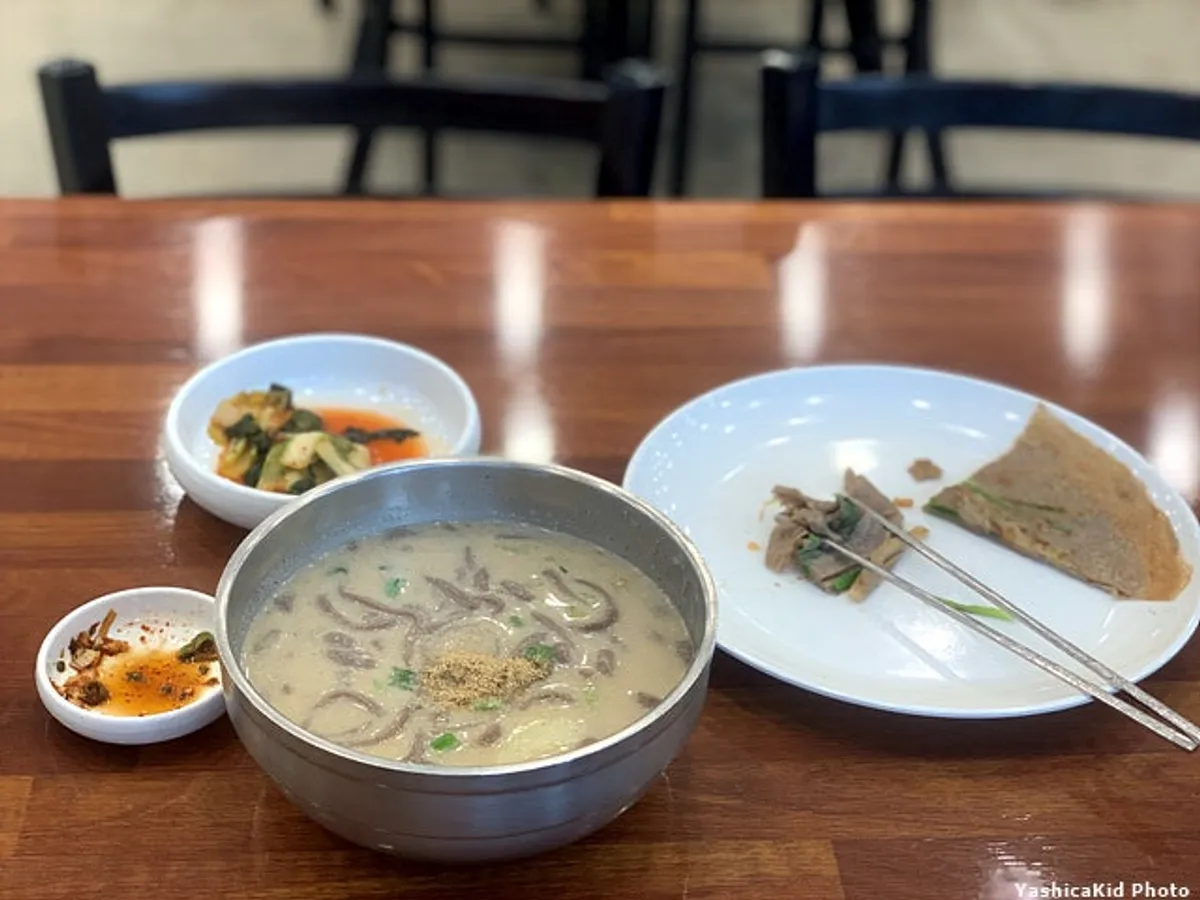 봉평고향막국수 들깨 메밀 칼국수 한 그릇