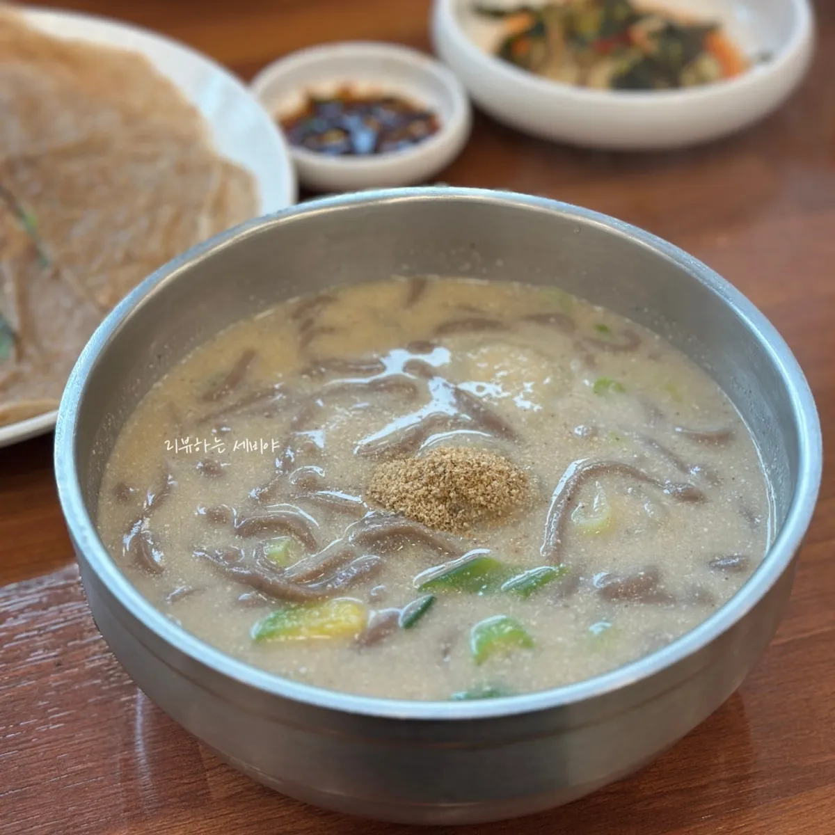 Bongpyeong Gohyang Makguksu main image