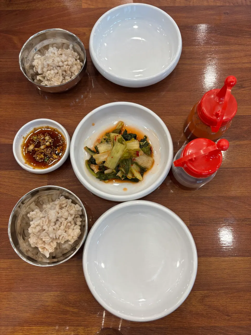Complimentary barley rice served with side dishes