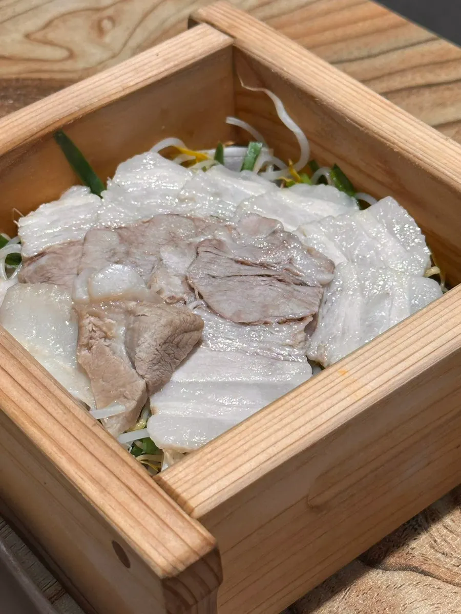 얼큰내장국밥 한 그릇