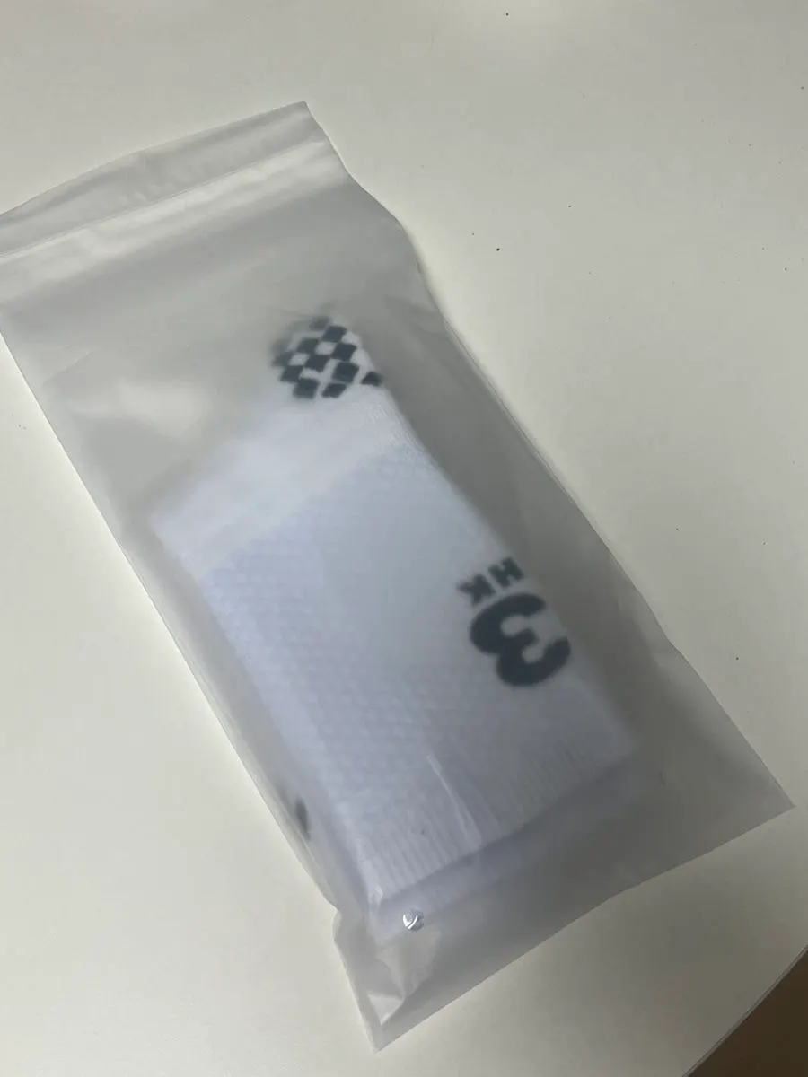 Oneable custom sports socks received after ordering
