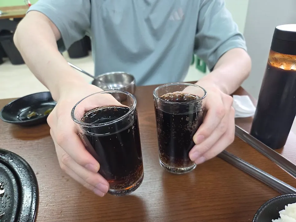 Meal with complimentary cola from the owner
