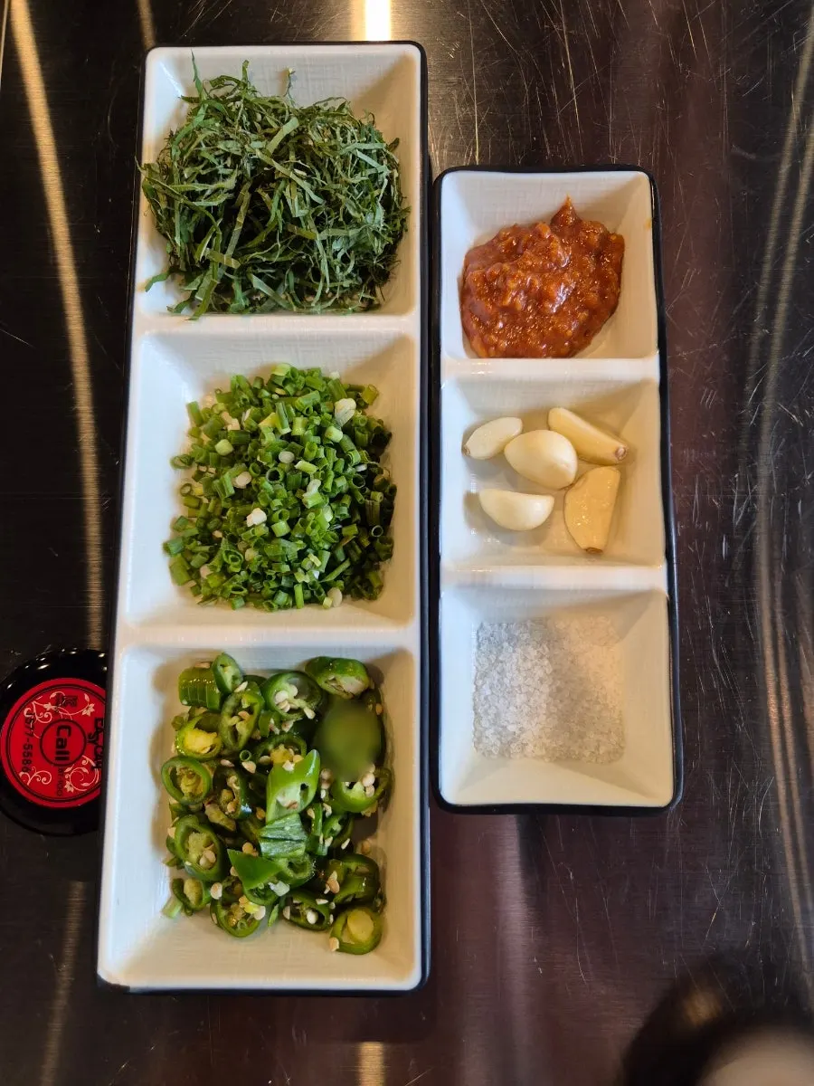Basic side dishes and makchang sauce setup