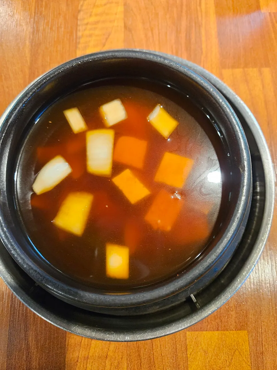 Scallion kimchi, a side dish that pairs well with meat