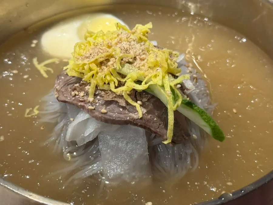고기와 함께 주문한 물냉면