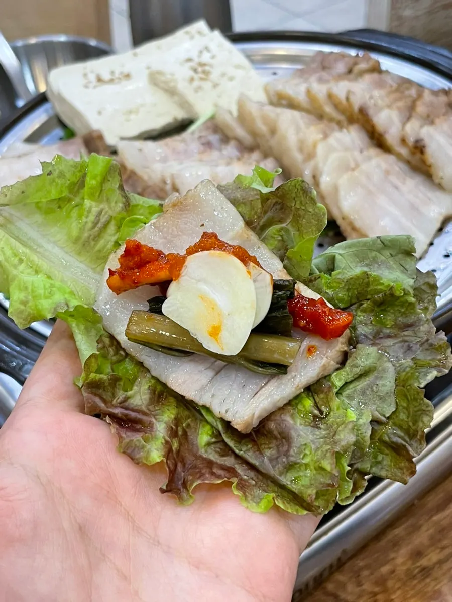 Thick-cut hanbang bossam meat