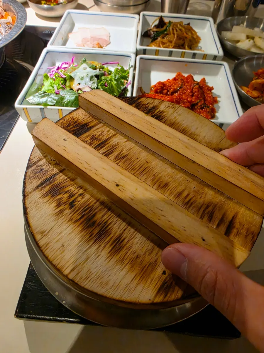 收尾上桌的營養石鍋飯