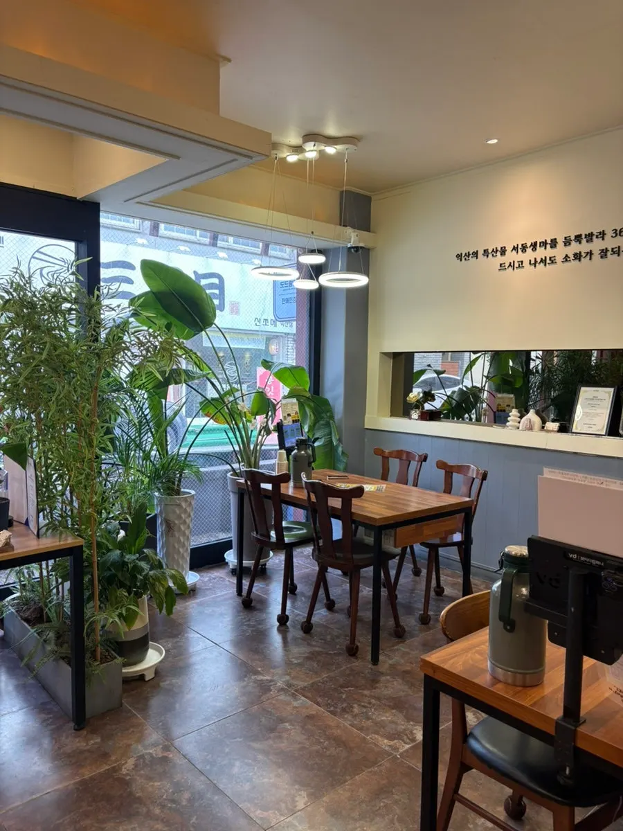 Clean Wonkwang Katsu interior with soft lighting