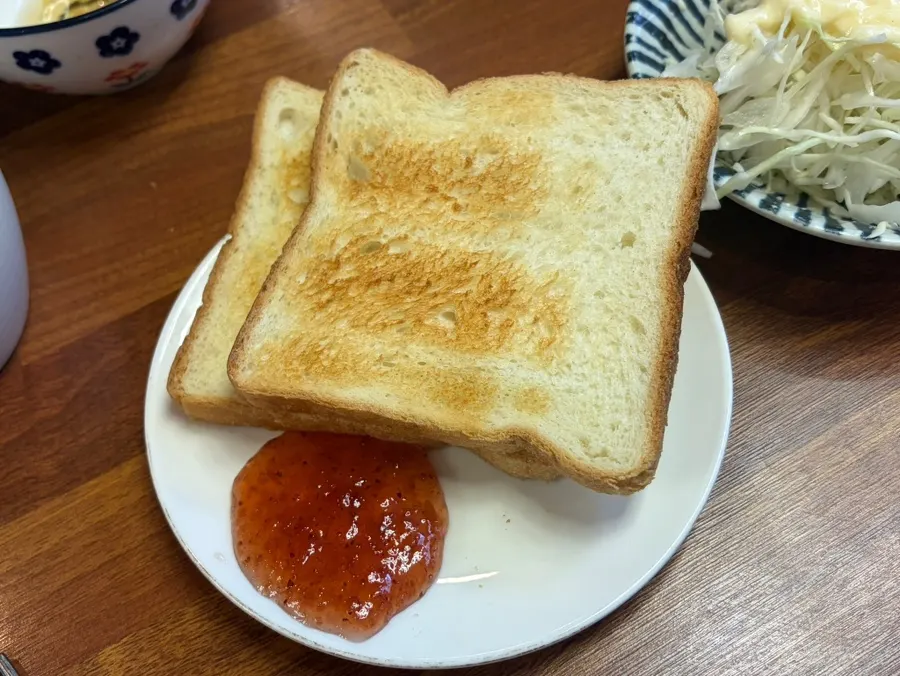 Unlimited refill toast at the Wonkwang Katsu self-bar
